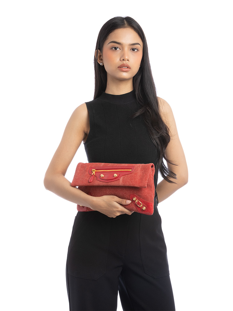 Fabric Giant 12 Gold Envelope Clutch Coquelicot