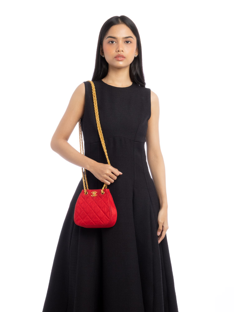 Vintage Textured Silk Satin CC Turnlock Shoulder Bag Red