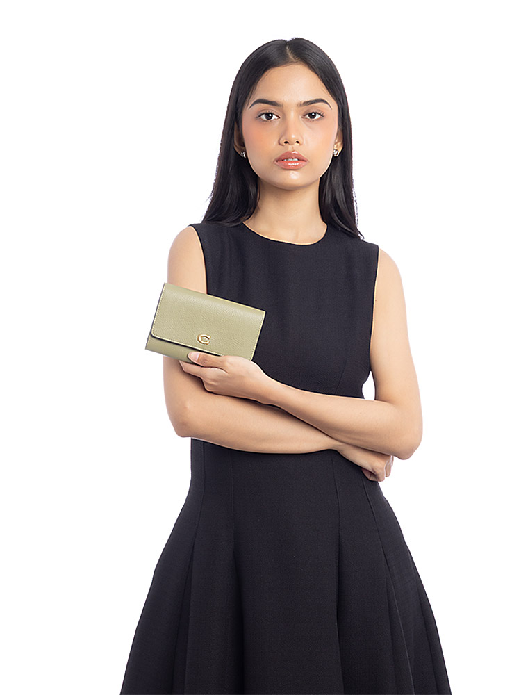 CP025 Essential Leather Medium Wallet Moss