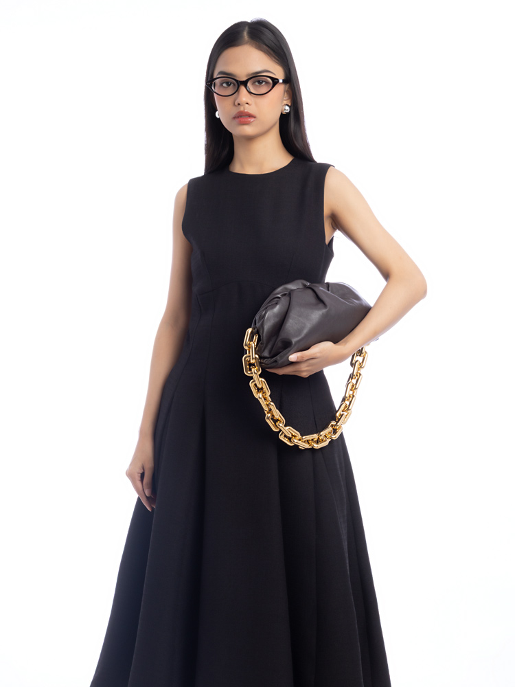 Calfskin The Pouch Chain Fondant