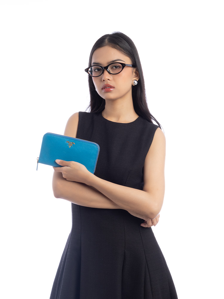 1M0506 Saffiano Metal Zip Wallet Azzuro