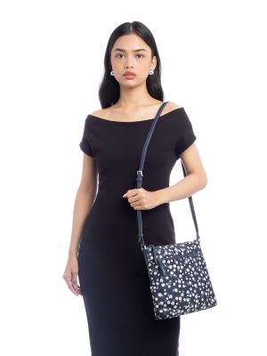 Flower Toss Jae Crossbody Blue Multi