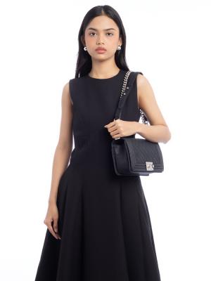 Matte Caviar Medium Boy Flap Bag Black