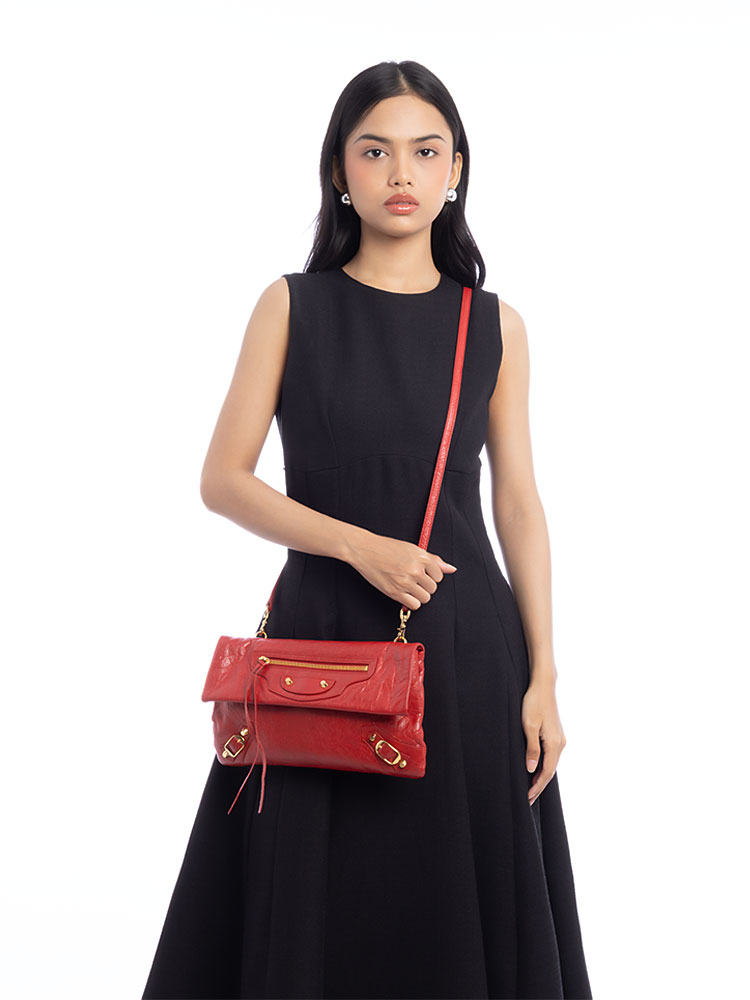 Classic Gold Envelope Clutch with Strap Rouge