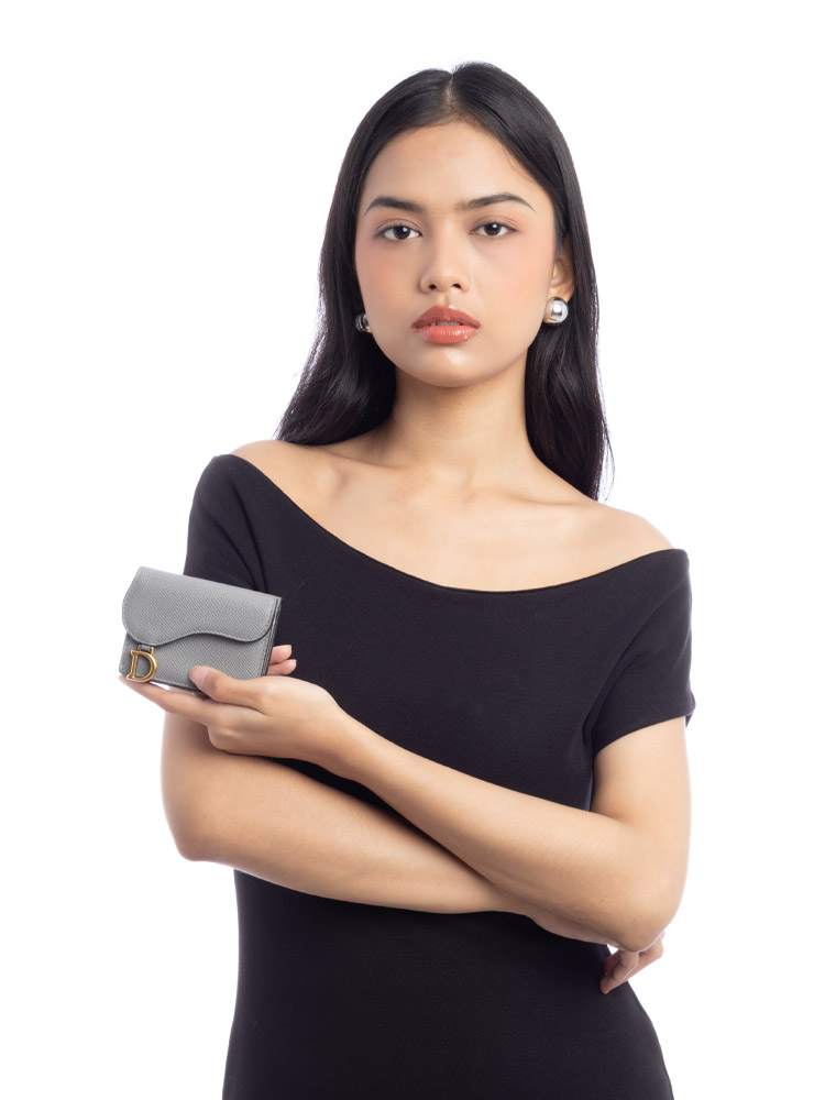 Grained Calfskin Saddle Lotus Wallet Grey Stone