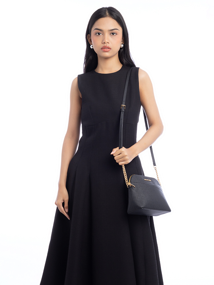 Jet Set Medium Dome Crossbody Black