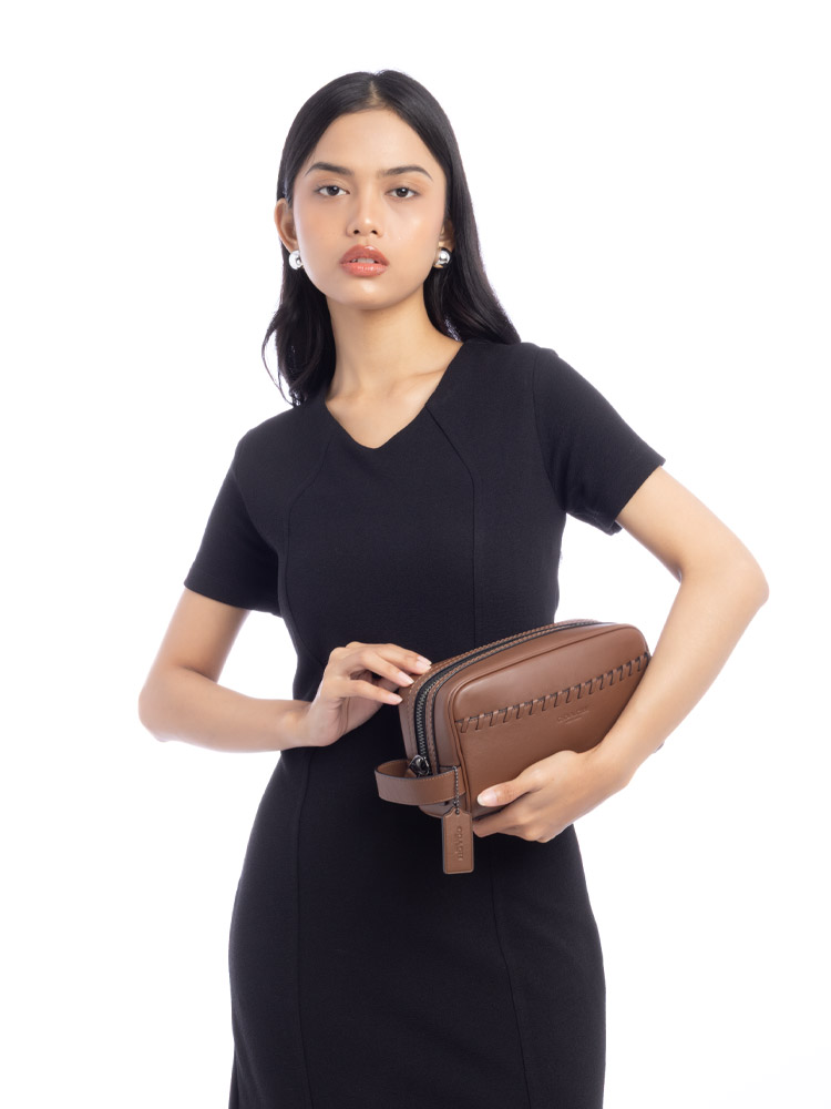 CBE03 Whipstitch Leather Small Travel Pouch Saddle