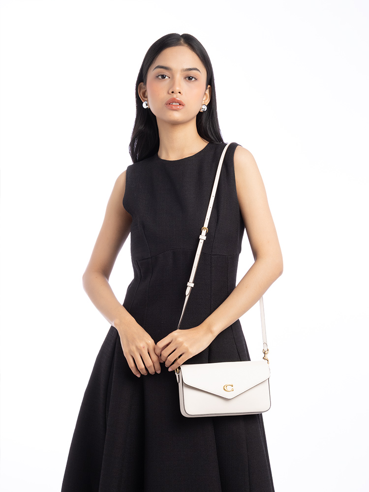 C8439 Wyn Crossgrain Crossbody Chalk