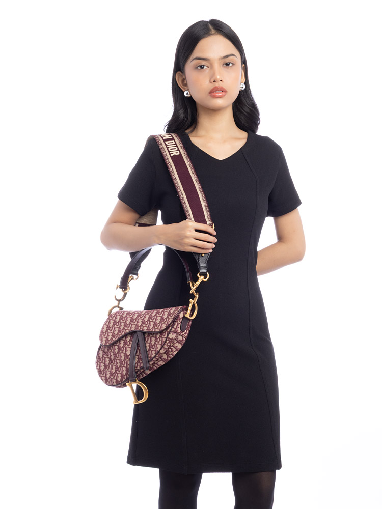 Oblique Saddle Bag With Strap Burgundy