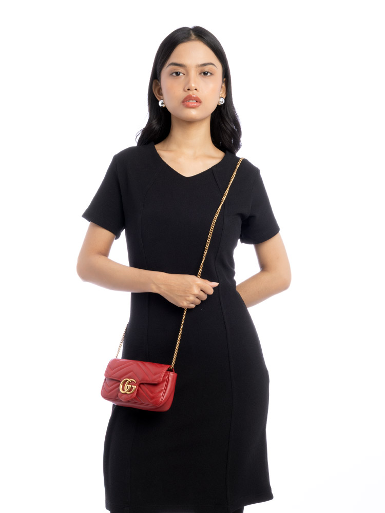 GG Marmont Matelasse Super Mini Flap Shoulder Bag Hibiscus Red