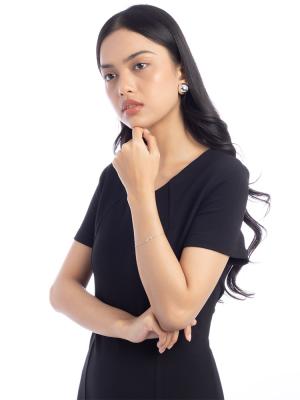 18K White Gold Medium T Smile Bracelet