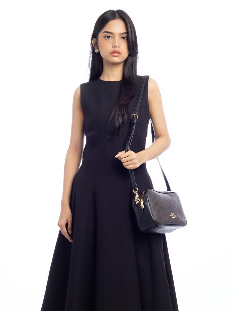 68168 Signature Jes Crossbody Brown Black