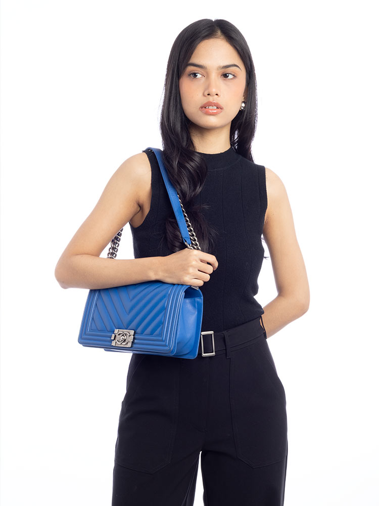 Chevron Lambskin Medium Boy Flap Bag Blue