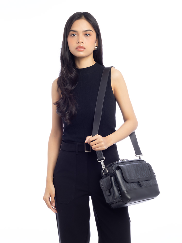 Coated Canvas CD Diamond Hit The Road Messenger Black