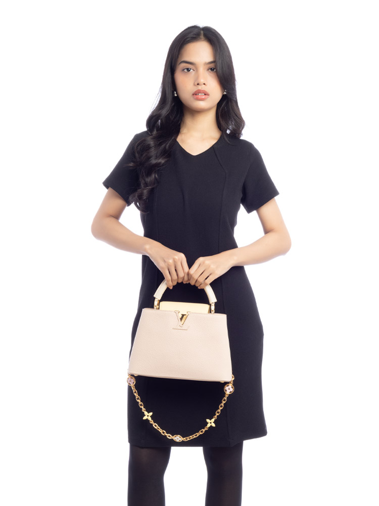 Taurillon Enamel Flower Chain Capucines BB Beige Yellow Creme