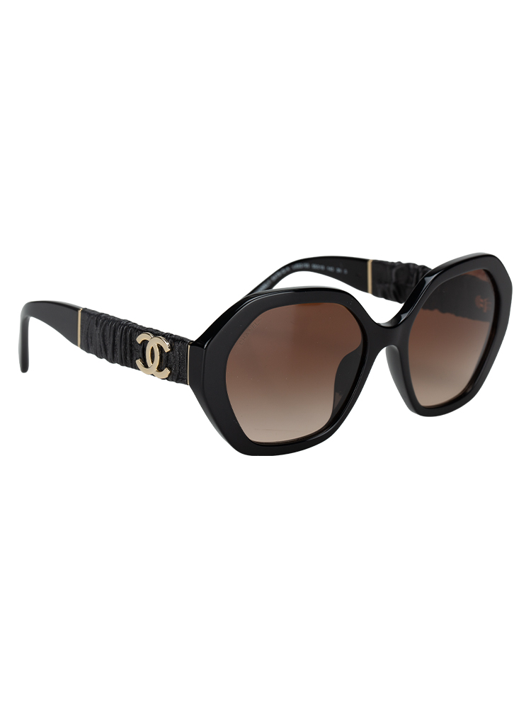 5475 Interlocking CC Oversize Sunglasses Black