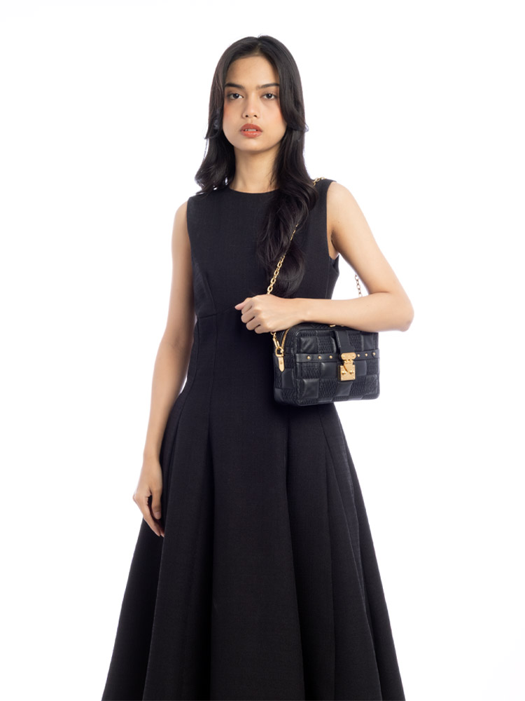 Damier Quilt Lambskin Troca PM Noir