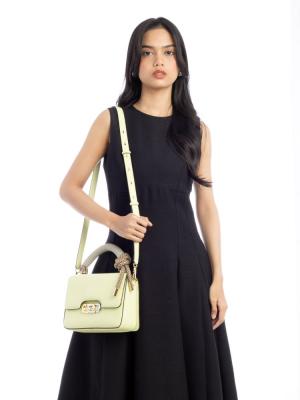 M0017067 The J Link Shoulder Bag Shadow Lime