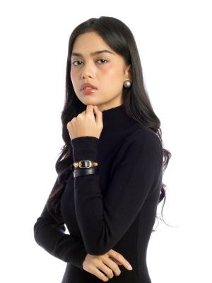 Classic Gold Triple Tour Bracelet Black Sz M