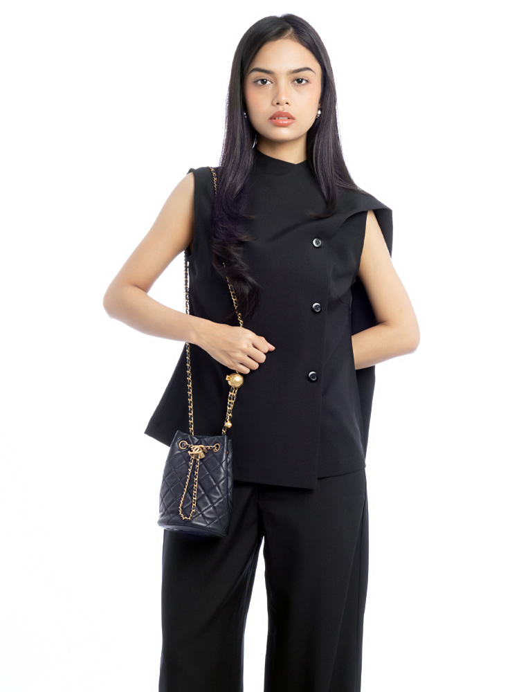 Lambskin Pearl Crush Drawstring Bucket Bag Black