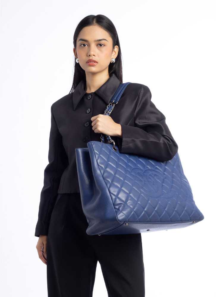 Caviar Maxi Grand Shopping Tote GST Blue