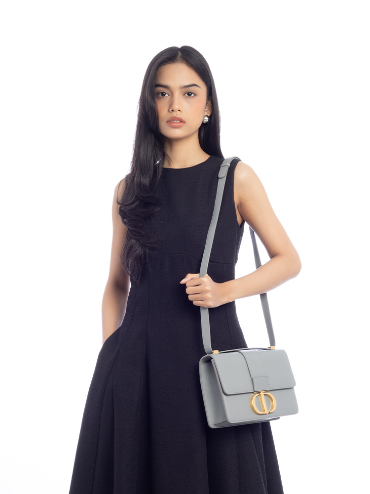 Calfskin 30 Montaigne Flap Bag Grey