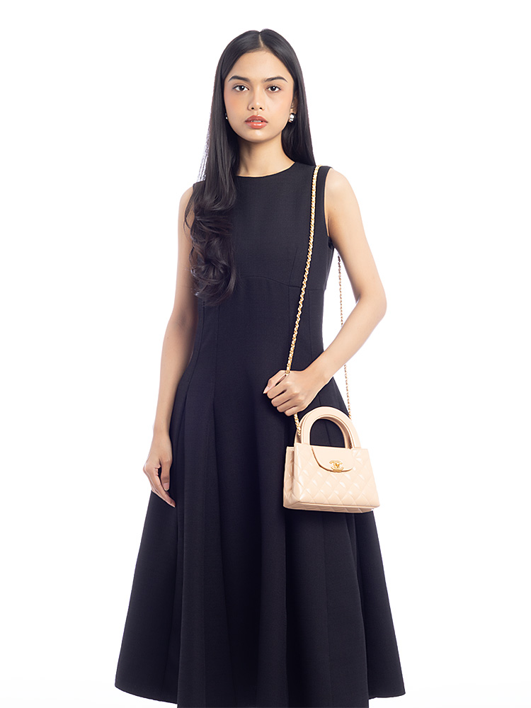 Shiny Aged Calfskin Nano Kelly Shopper Beige