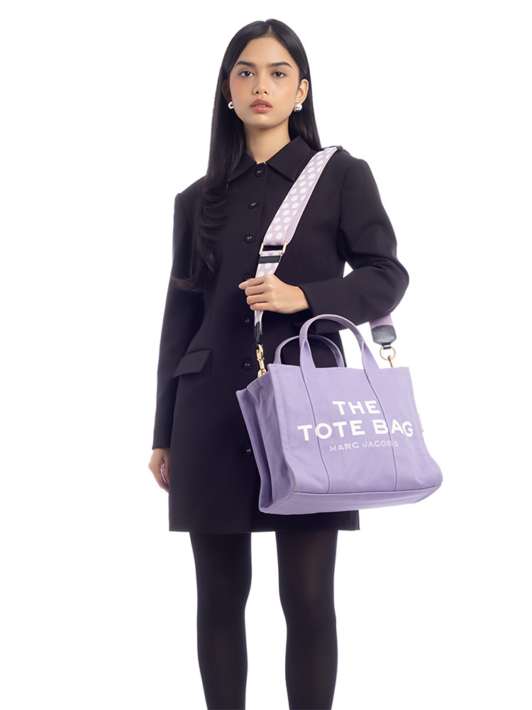M0016161 The Canvas Medium Tote Lilac