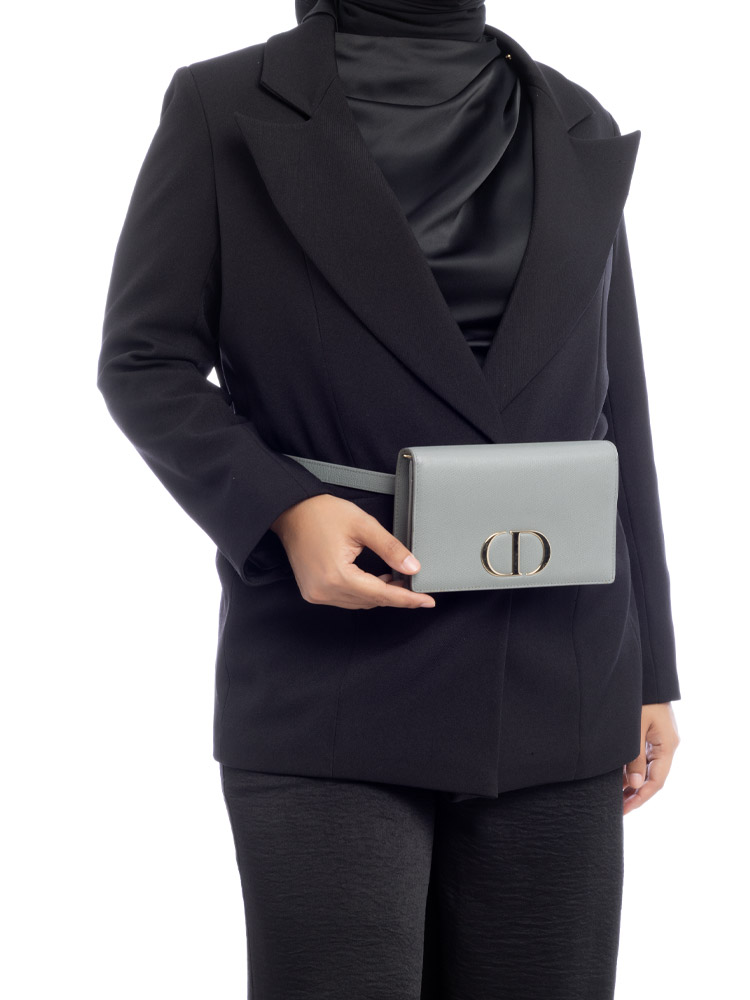 Calfskin 30 Montaigne 2-In-1 Chain Bag Grey Stone