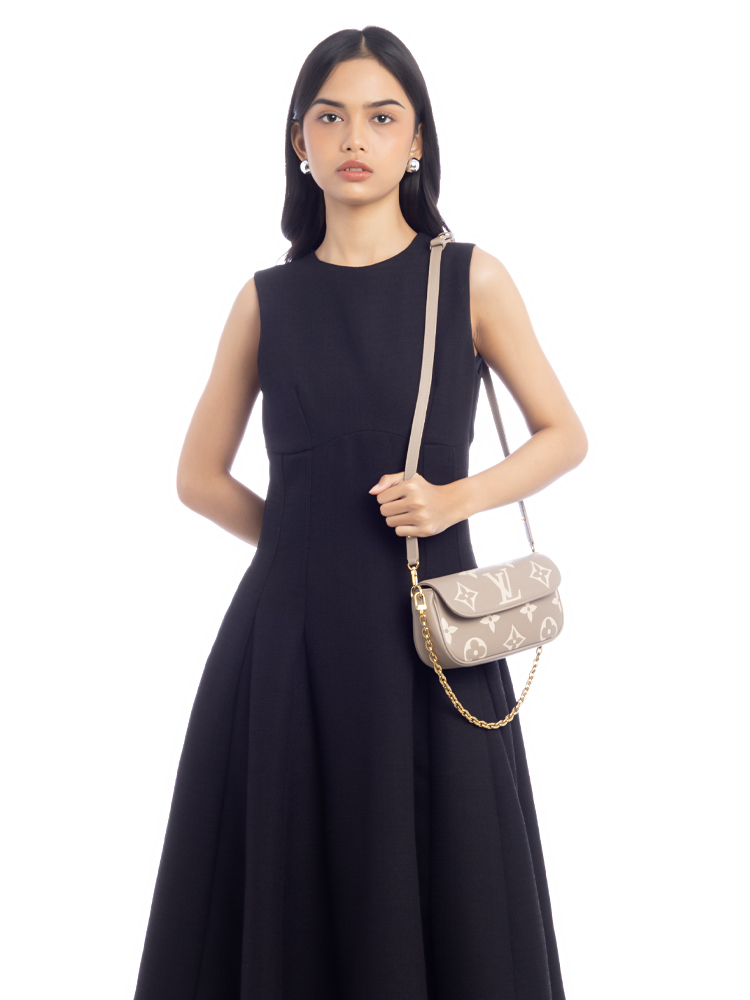 Monogram Empreinte Ivy Wallet On Chain Tourterele Creme