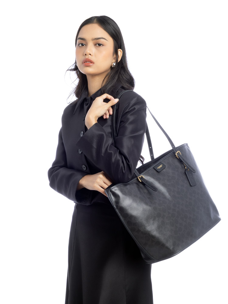 CCC40 Signature Taxi Tote Black