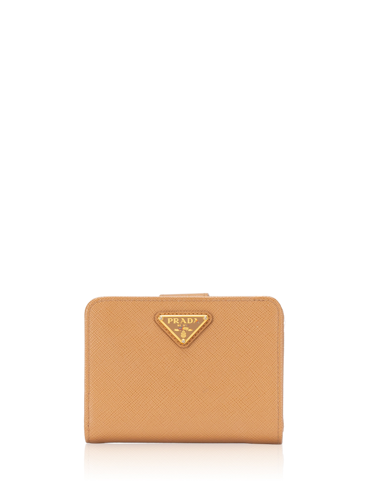 1ML018 Saffiano Triangle Bi Fold Wallet Naturale