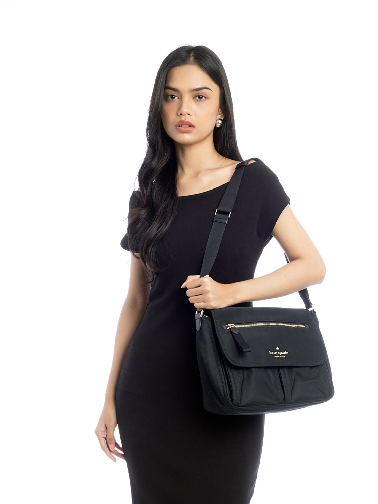 Chelsea Nylon Messenger Bag Black