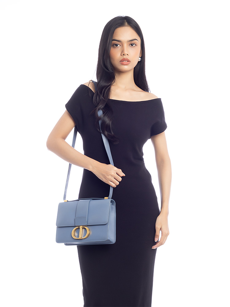 Box Calfskin 30 Montaigne Flap Bag Denim Blue