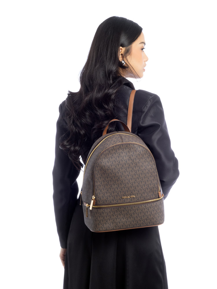 Signature Rhea Medium Backpack Brown