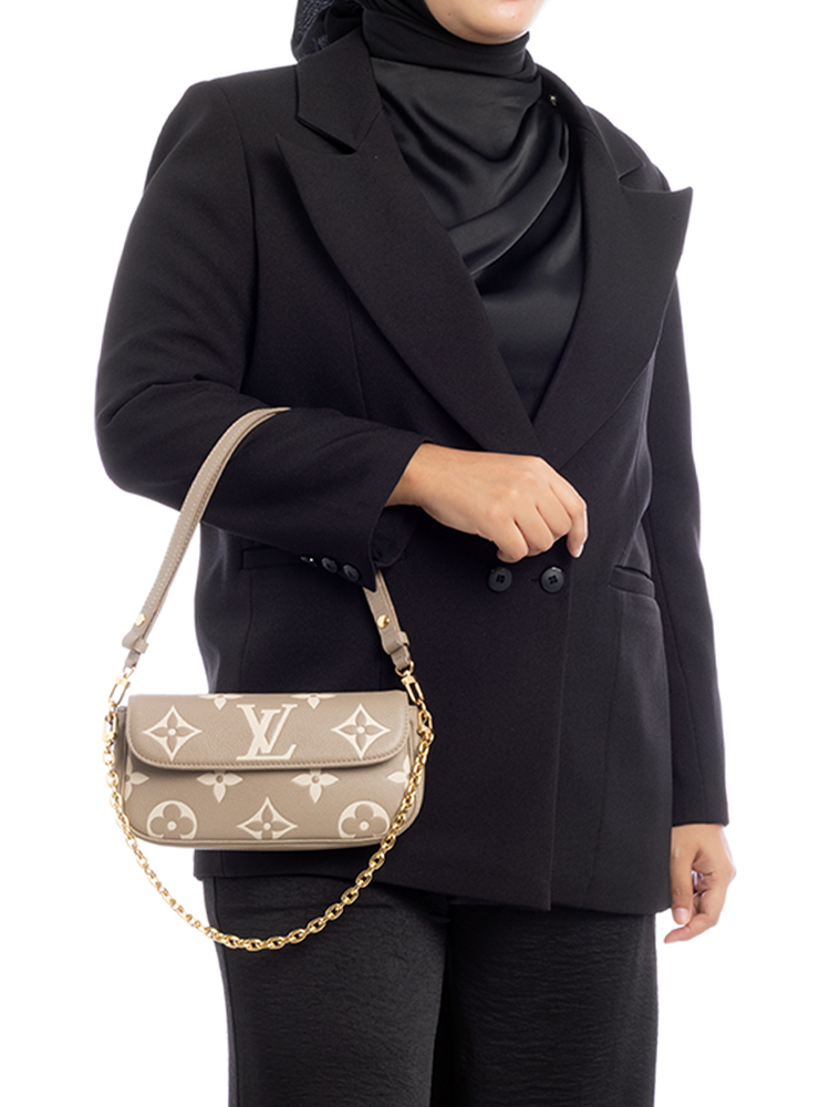 Monogram Empreinte Ivy Chain Wallet Tourterele Creme