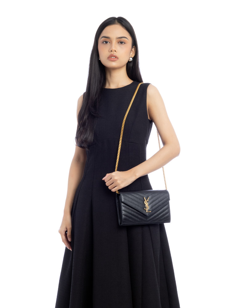 Grain De Poudre Matelasse Monogram 22cm Chain Wallet Black