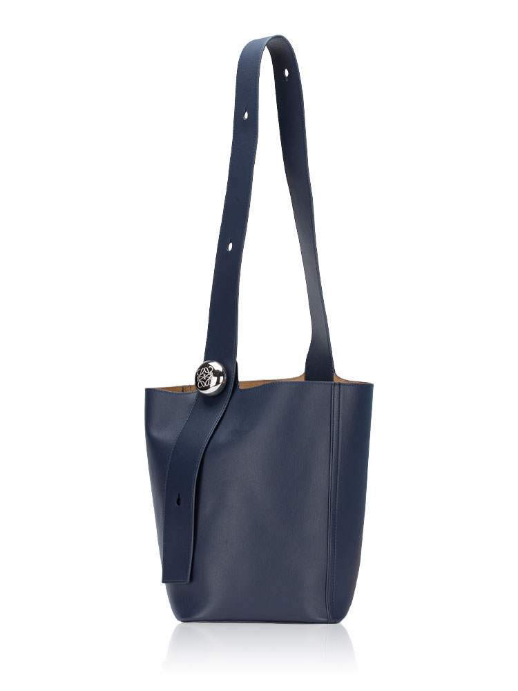 Smooth Calfskin Pebble Medium Bucket Bag Blue Abyss