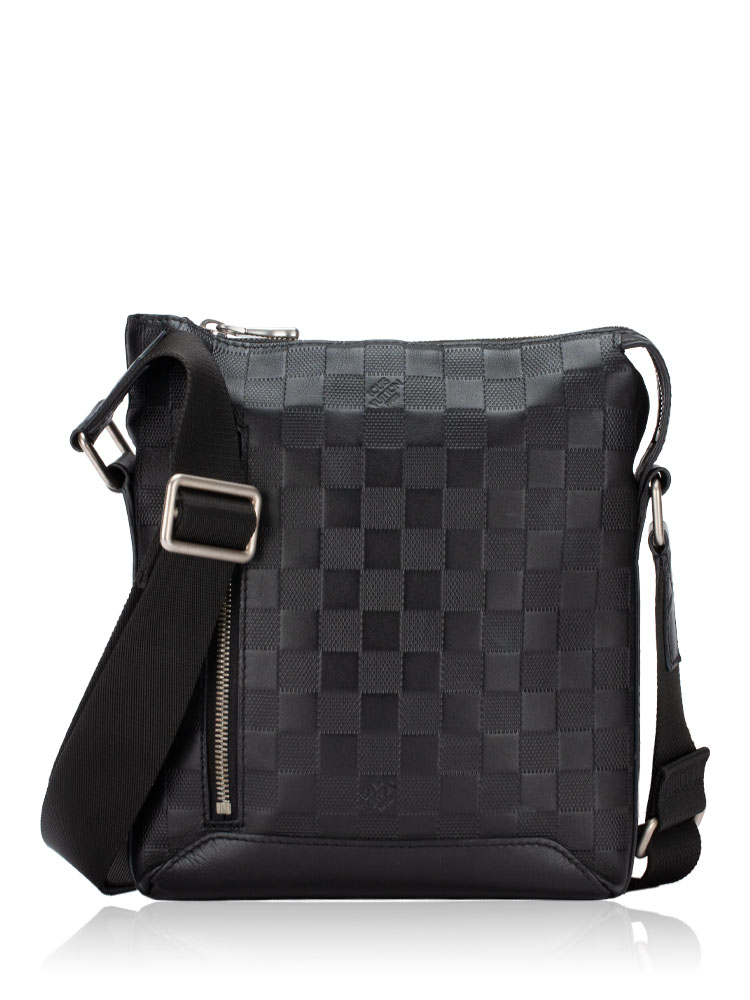 Damier Infini Discovery BB Messenger Onyx