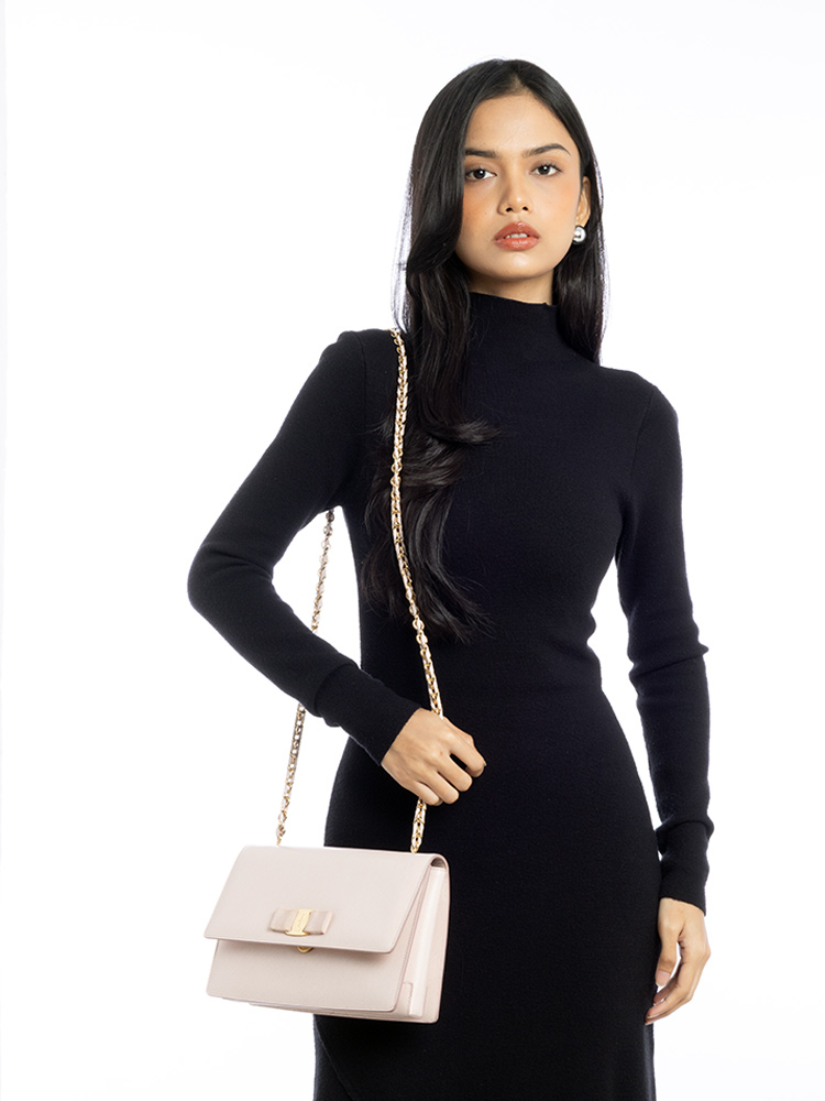 Ginny Vara Bow Crossbody Light Pink