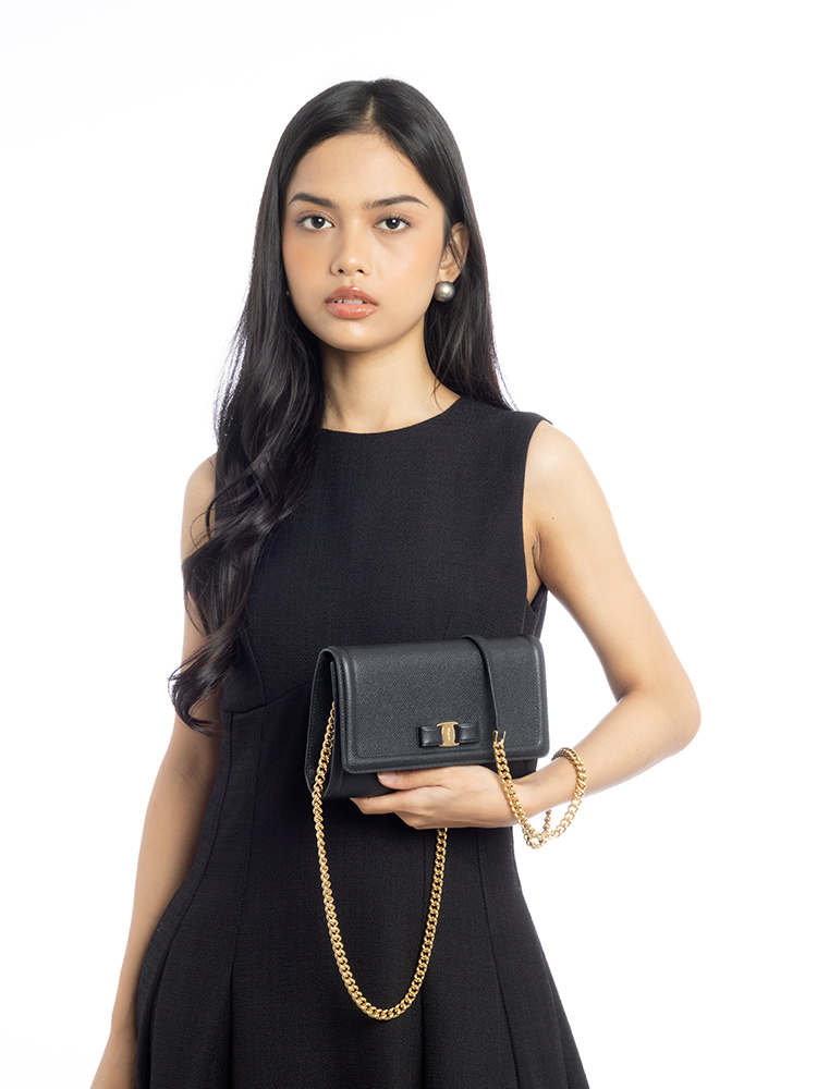 Hammered Calfskin Vara Bow Mini Bag Black