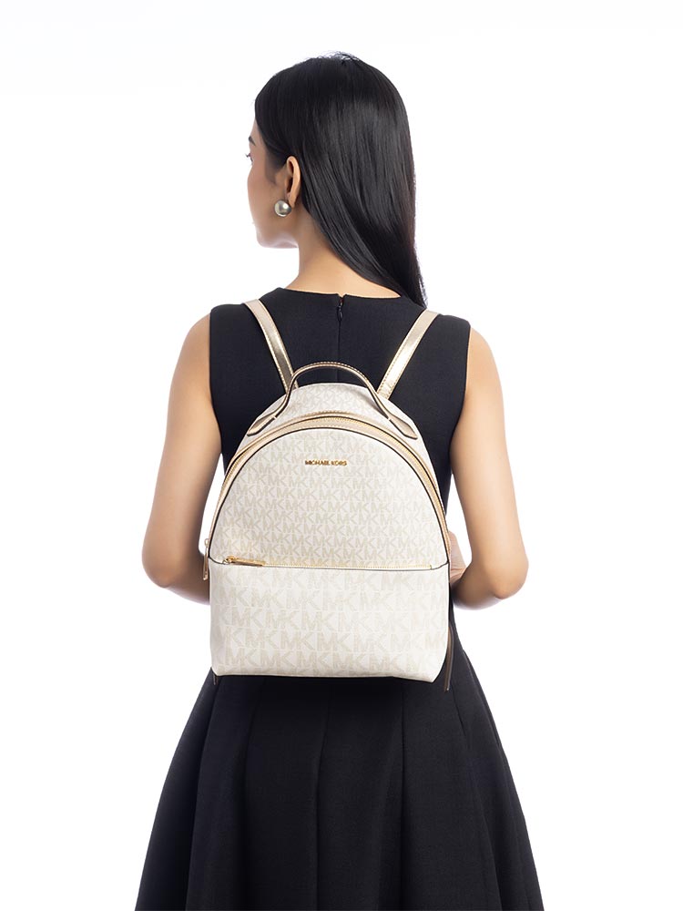Signature Sheila Medium Backpack Pale Gold