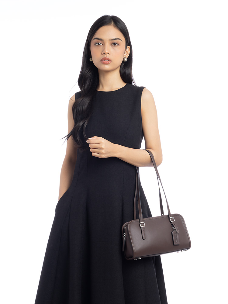 CM565 Glove Swing Zip Shoulder Bag Maple