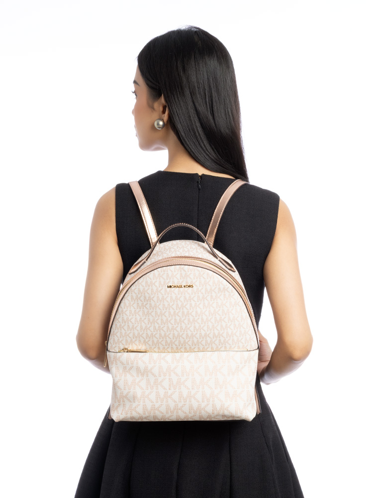 Signature Sheila Medium Backpack Rose Gold