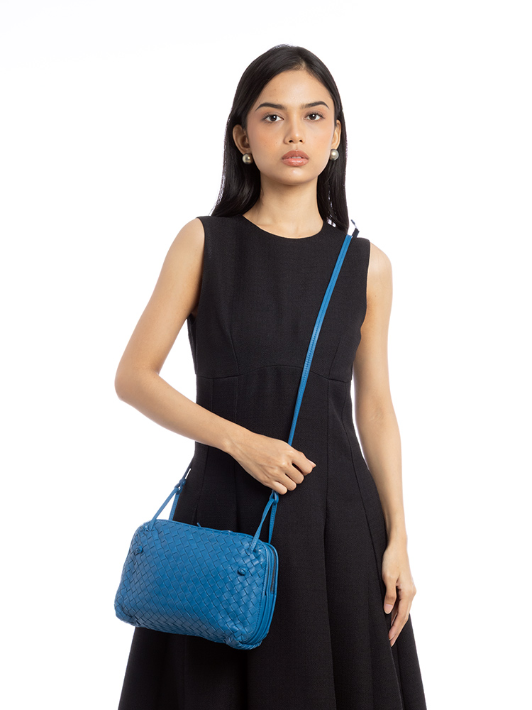 Nappa Intrecciato Nodini Double Zip Crossbody Blue