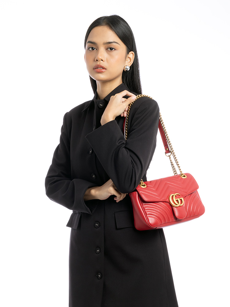 GG Marmont Matelasse Small Flap Shoulder Bag Hibiscus Red