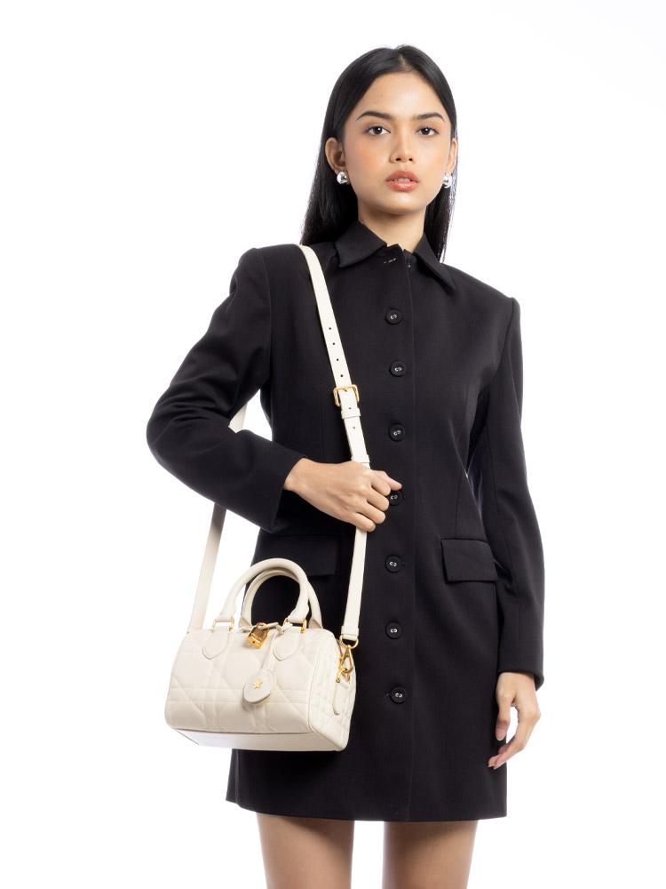 Calfskin Macrocannage Groove 20 Bag Dusty Ivory