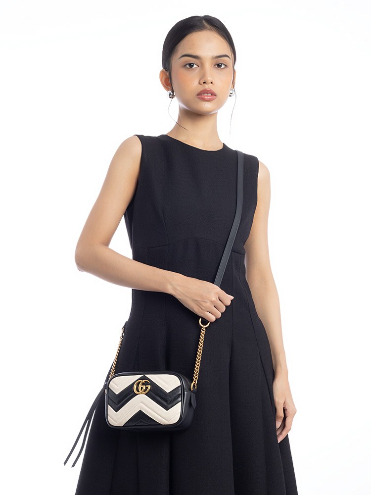 Calfskin GG Marmont Matelasse Mini Camera Bag Black White