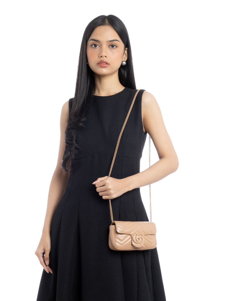 Calfskin GG Marmont Matelasse Monochrome Super Mini Shoulder Bag Camelia