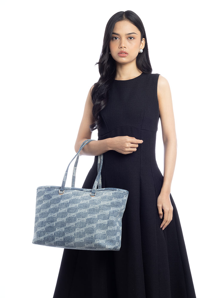 BB Signature East West Medium Shopper Bleach Denim